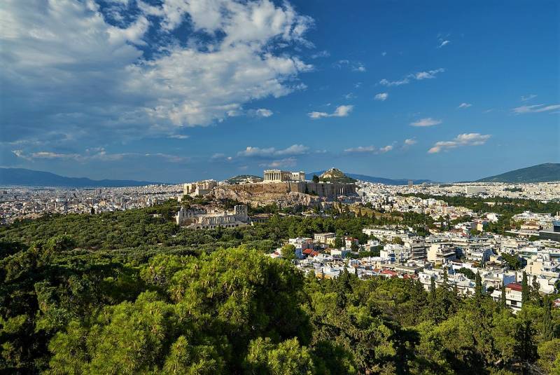 Acropolis_of_Athens_from_Philopappos_Hill