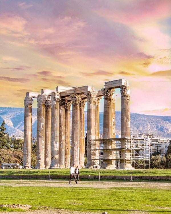 The Temple of Olympian Zeus in Athens 