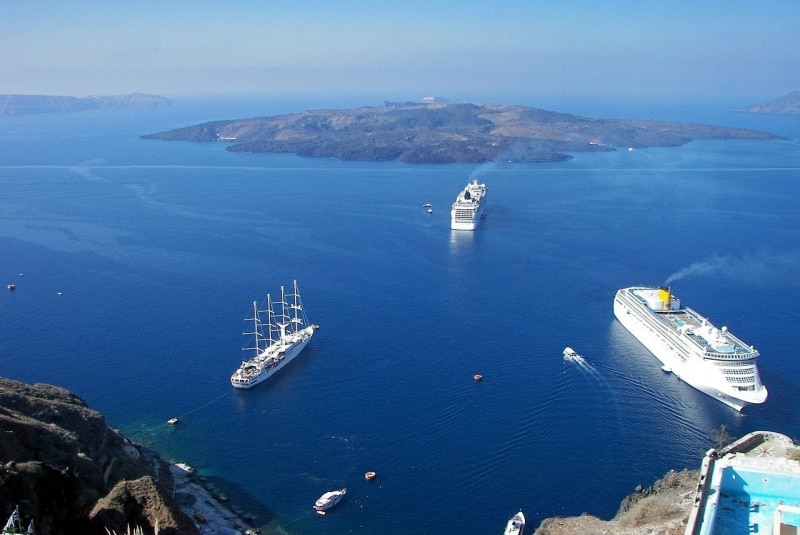 how to get from athens to santorini