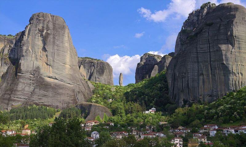 the village of Kastraki