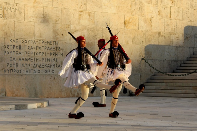 watch with kids the Changing of the Guard in Syntagma