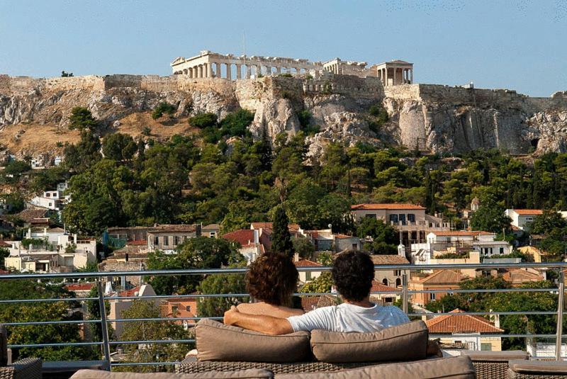 budget friendly 3 star hotel few meters away from the Parthenon