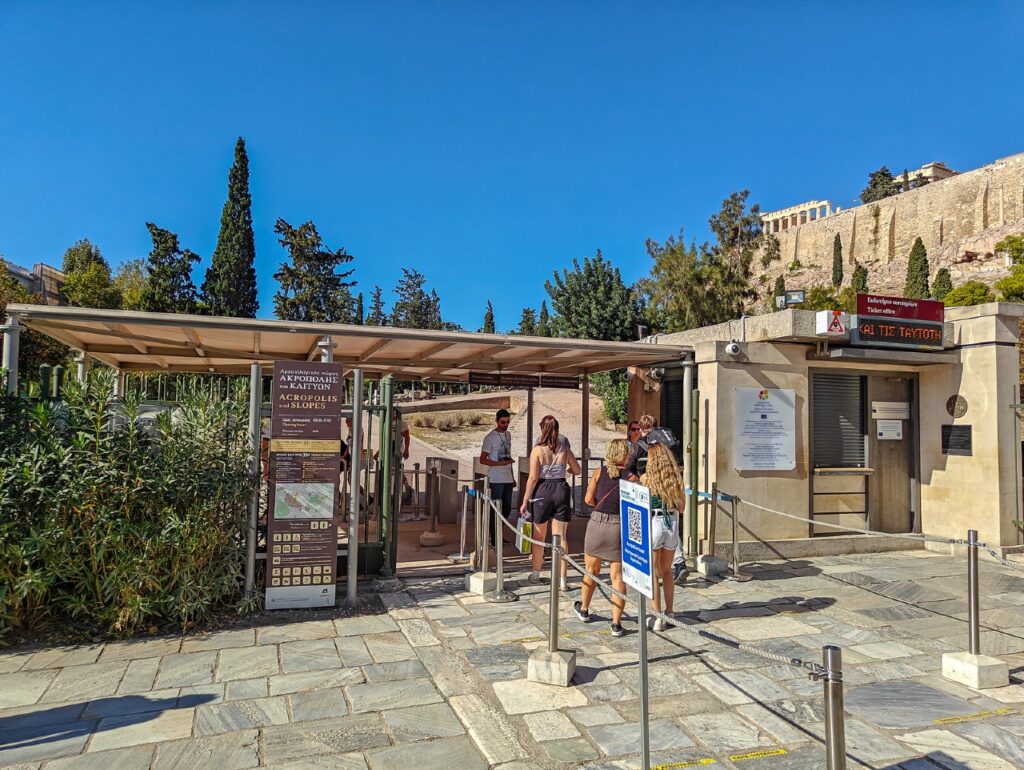 acropolis-tickets-athens-guide - Acropolis entrance no crowds